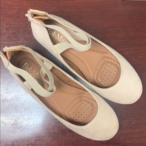 🆕 NEW IN BOX Strappy ballet flat